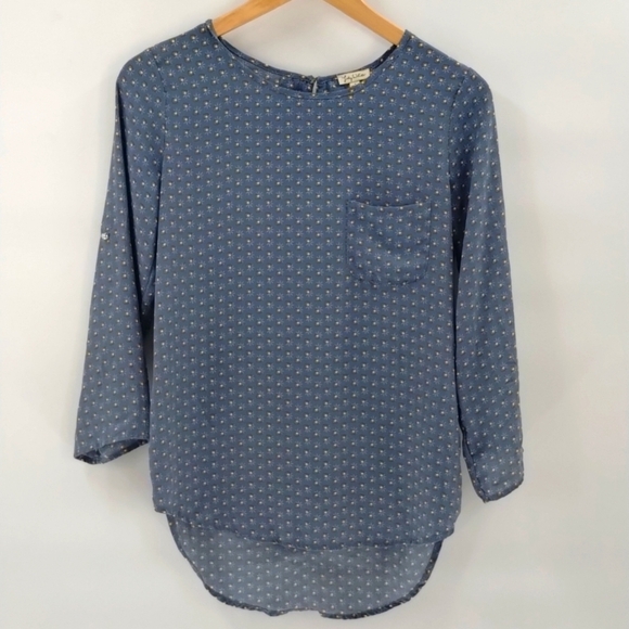 Lily White blue with gold print size small blouse front pocket flowy 3 quarter - Picture 1 of 8